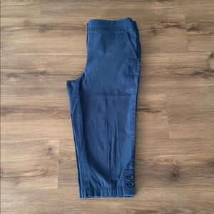 Talbots Navy Pedal Pusher Pants with Bottom Detail. Size 8